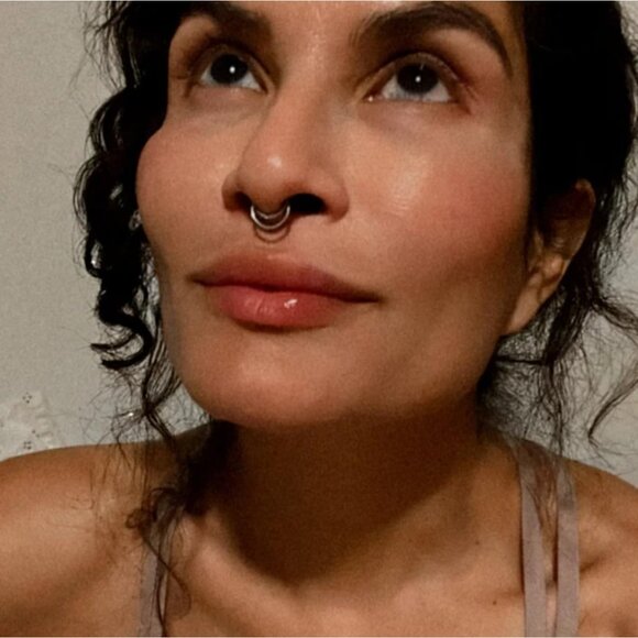 16G Double Hoop Septum Ring Hinged Clicker Nose Ring Daith Hoop Piercing - Picture 5 of 7